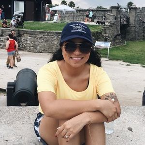 Meet your Posher, Anne